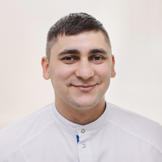 Ахунц Артур Валерьевич, стоматолог-терапевт