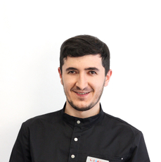 Магомедов Руслан Магомедсаидович, стоматолог-терапевт