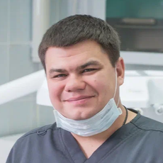 Кардокас Александр Александрович, стоматолог-хирург