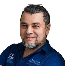 Стрельников Евгений Викторович, стоматолог-хирург