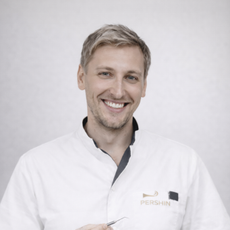 Шумилов Павел Владимирович, стоматолог-терапевт