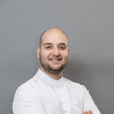 Пипия Давид Владимирович, стоматолог-терапевт