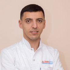 Мкртчян Артур Гарникович, стоматолог-хирург