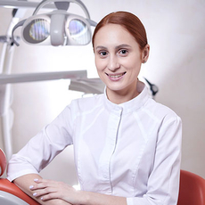 Ахметова (Киселева) Анастасия Евгеньевна, стоматолог-терапевт