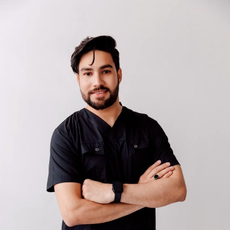 Пачахаил Эбни Амин, стоматолог-терапевт