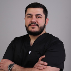 Газарян Армен Альбертович, стоматолог-хирург