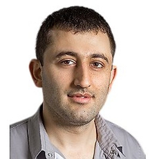 Айрапетян Карен Стопикович, стоматолог-хирург