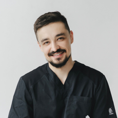 Гильмутдинов Артур Робертович, стоматолог-терапевт