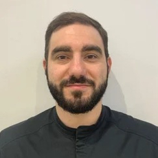 Акопян Акоп Вартанович, стоматолог-хирург