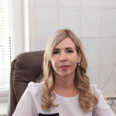 Платова Юлия Евгеньевна, дерматолог
