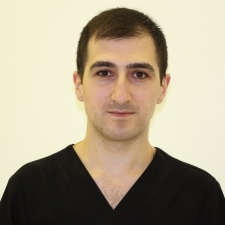 Худавердян Артур Врежович, стоматолог-хирург