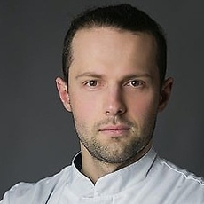 Актемиров Тимур Булатович, офтальмолог