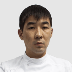 Тыхеев Евгений Алексеевич, стоматолог-терапевт