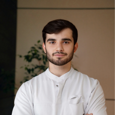 Гагиев Гинез Батырович, стоматолог-терапевт