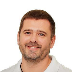 Жуков Денис Валериевич, стоматолог-хирург