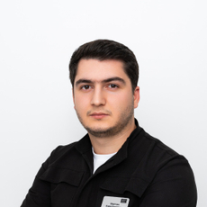 Мкртчян Камо Сергеевич, стоматолог-хирург