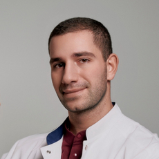 Убилава Давид Сергоевич, стоматолог-хирург