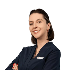 Олейник Анастасия Сергеевна, стоматолог-хирург