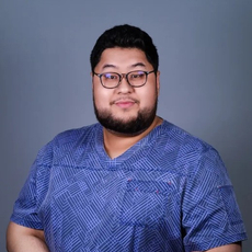 Пак Альберт Вячеславович, стоматолог-хирург