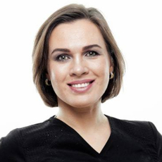 Ушакова Елена Александровна, стоматолог-терапевт