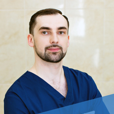 Зубцов Евгений Александрович, стоматолог-терапевт