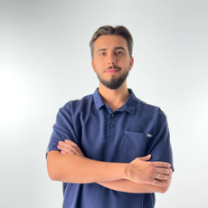 Бондарь Александр Александрович, стоматолог-хирург