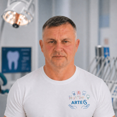 Иванов Дмитрий Анатольевич, стоматолог-терапевт