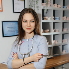 Балашова Полина Андреевна, стоматолог-терапевт