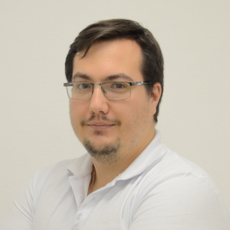 Сибирских Илья Олегович, стоматолог-хирург