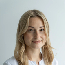 Звонкова (Суслова) Елизавета Андреевна, стоматолог-терапевт