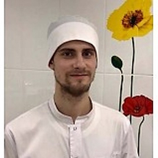 Черешнев Антон Сергеевич, стоматолог-терапевт