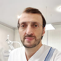 Меймарян Карен Петрович, стоматолог-терапевт