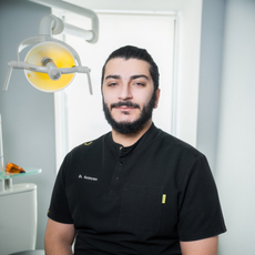 Азарян Сергей Робертович, стоматолог-хирург