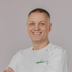 Максименко Денис Сергеевич, пародонтолог