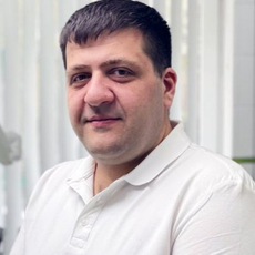 Кджоян Армен Григорьевич, стоматолог-терапевт