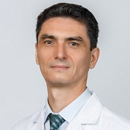 Гузалов Павел Иркинович, мануальный терапевт