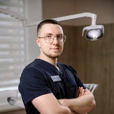 Васильков Станислав Александрович, стоматолог-хирург