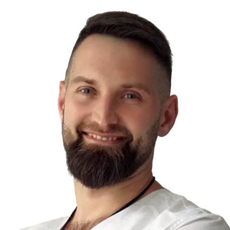 Иванников Артем Евгеньевич, офтальмолог-хирург