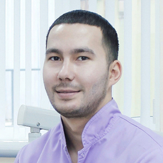 Сороковский Артём Анварович, стоматолог-терапевт