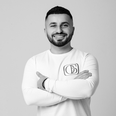 Сафарян Даниэль Арнольдович, стоматолог-терапевт