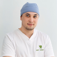 Галиуллин Динар Мунавирович, стоматолог-хирург