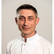 Сапач Иван Михайлович, стоматолог-терапевт