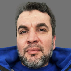 Хайдар Мохамад, врач скорой помощи