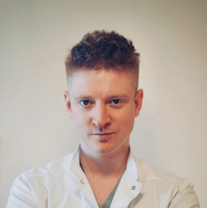 Крячев Роман Юрьевич, нейрохирург