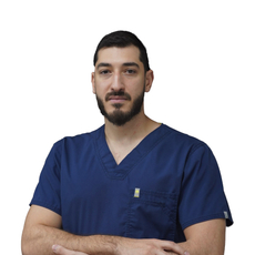 Мелкумян Иван Михайлович, стоматолог-хирург