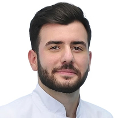 Локян Артём Артурович, стоматолог-терапевт