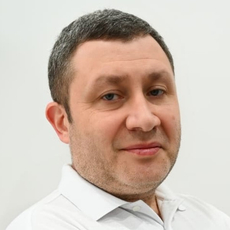 Аветисян Армен Араевич, стоматолог-терапевт
