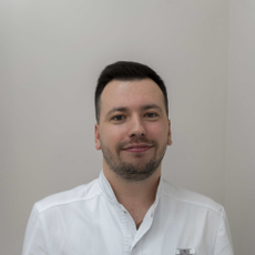 Торнаков Владислав Владиславович, стоматолог-терапевт