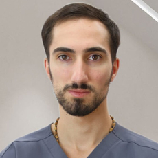 Агаджанян Армен Артакович, стоматолог-хирург