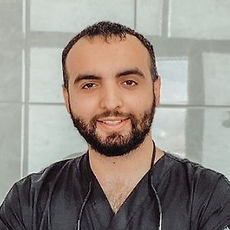 Элбакян Мхитар Автандилович, стоматолог-хирург